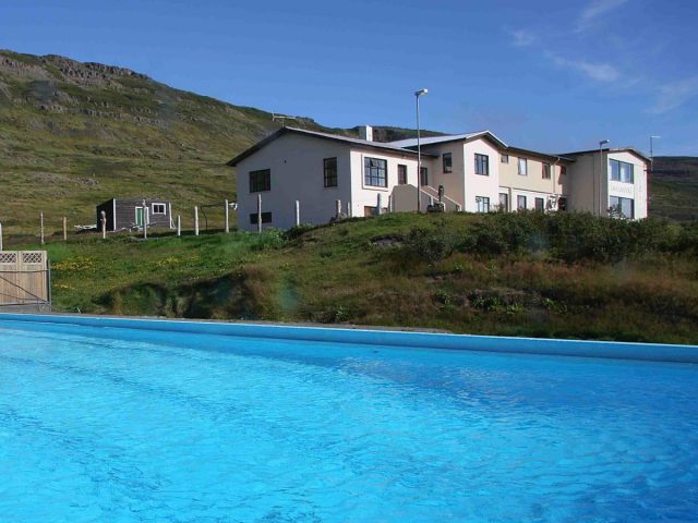 Laugarhóll Hotel